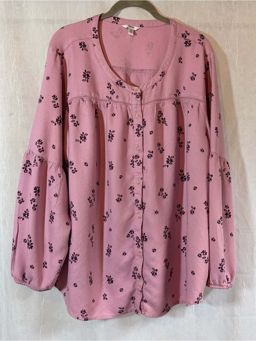 Sonoma 2X Rayon Dusty Pink Button-Front Blouse with Black Flora Puffy Sleeve